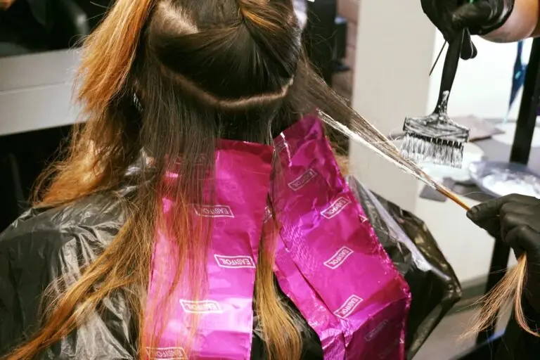 day in the life of a hair stylist of Amelia Evans